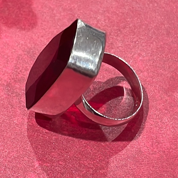 Garnet Ring - Picture 3 of 10